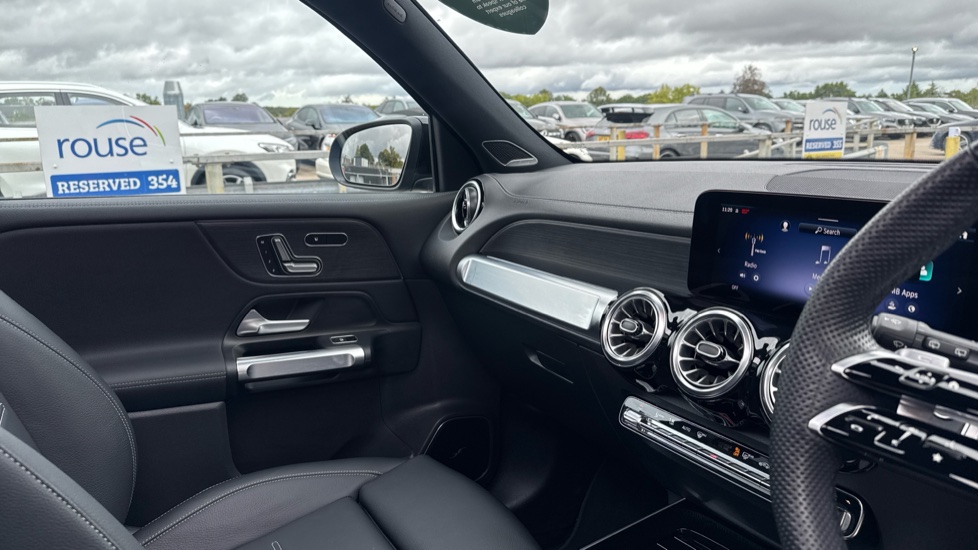 Mercedes-Benz Eqb 250+ 140kW AMG Line Prem Plus 70.5kWh 5dr Auto Electric Estate - Image 14