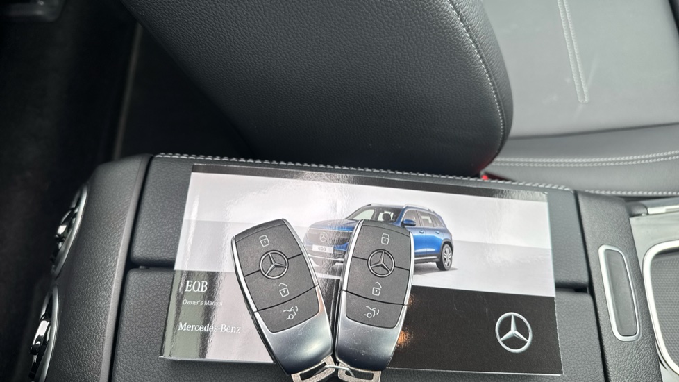 Mercedes-Benz Eqb 250+ 140kW AMG Line Prem Plus 70.5kWh 5dr Auto Electric Estate - Image 19