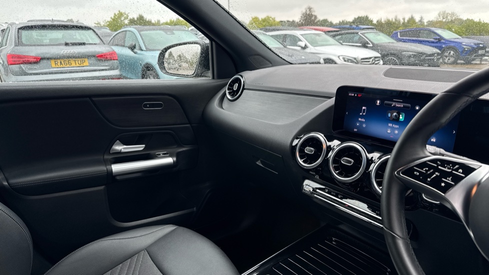 Mercedes-Benz GLA 180 Sport Edition 5dr Auto Petrol Hatchback - Image 14