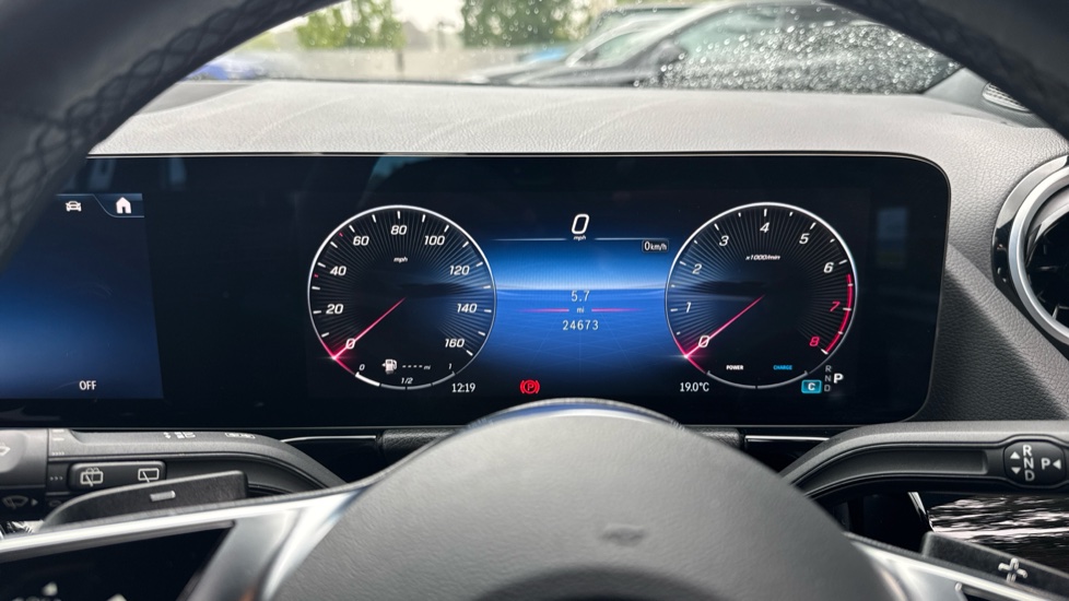 Mercedes-Benz GLA 180 Sport Edition 5dr Auto Petrol Hatchback - Image 18
