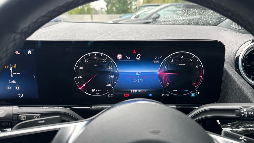 Mercedes-Benz GLA 180 Sport Edition 5dr Auto Petrol Hatchback - Image 30
