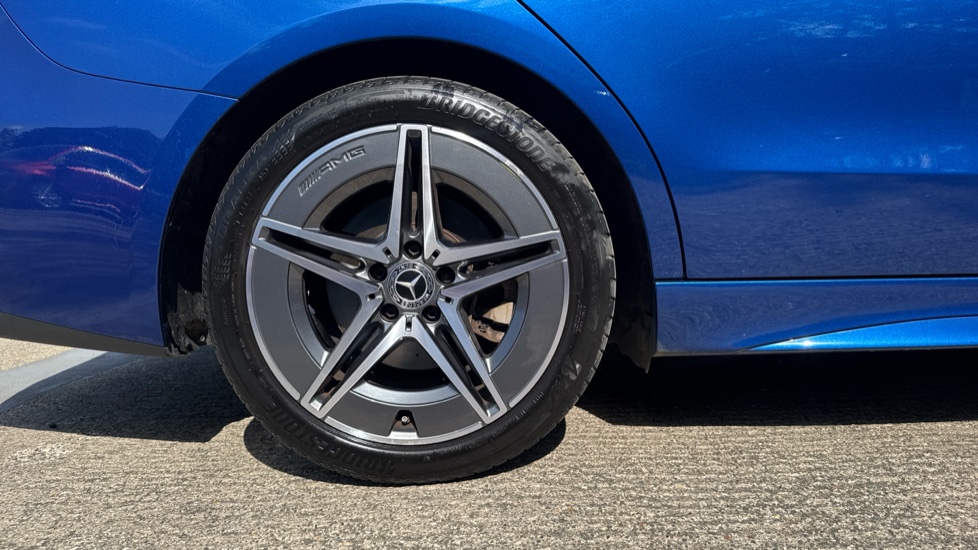 Mercedes-Benz C-Class C200 AMG Line 4dr 9G-Tronic Petrol Saloon - Image 7