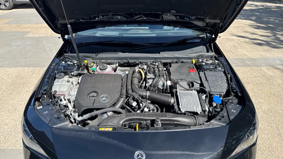 Mercedes-Benz CLA 250e AMG Line Premium Plus 4dr Tip Auto Saloon - Image 8