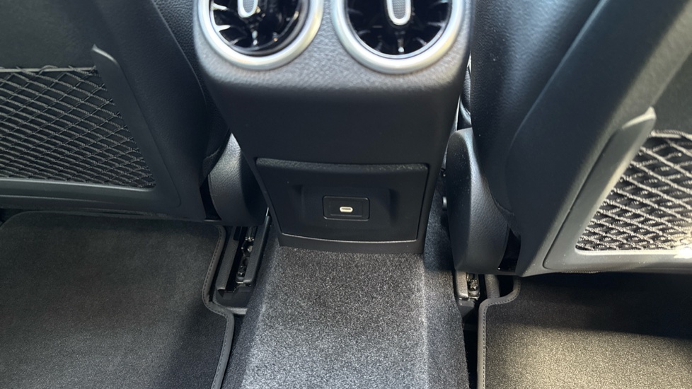 Mercedes-Benz CLA 250e AMG Line Premium Plus 4dr Tip Auto Saloon - Image 30