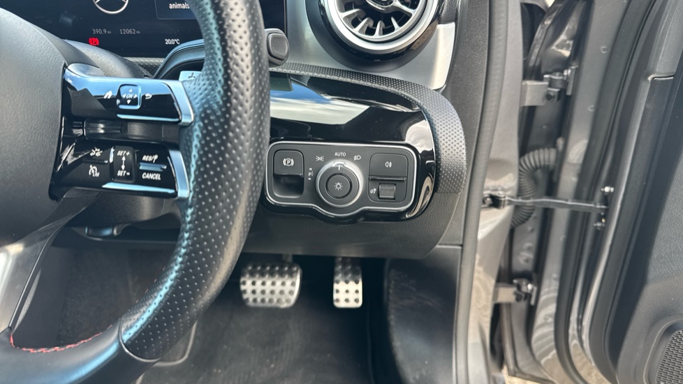 Mercedes-Benz A-Class A180 AMG Line Executive 5dr Auto Petrol Hatchback - Image 24