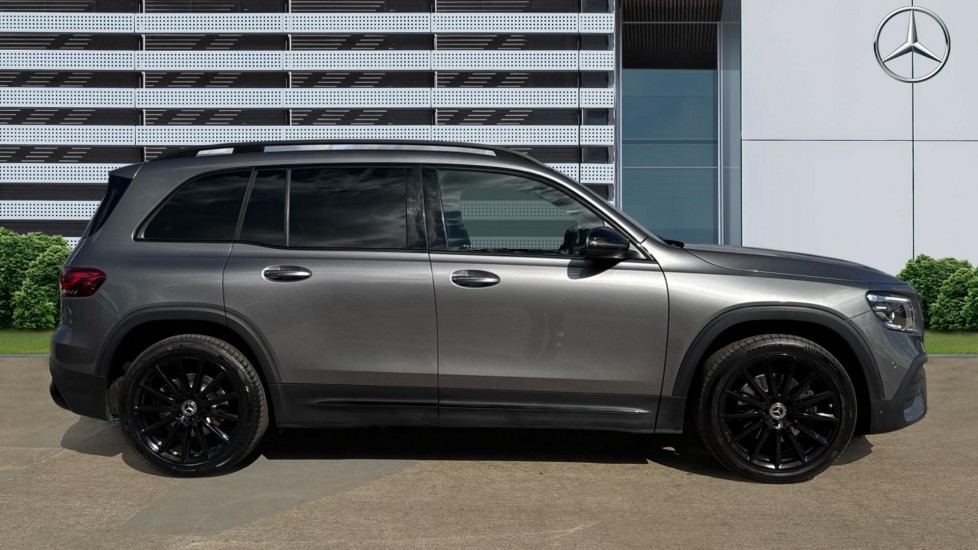 Mercedes-Benz GLB 200 AMG Line Premium + Night Ed 5dr 7G-Tronic Petrol Estate - Image 5