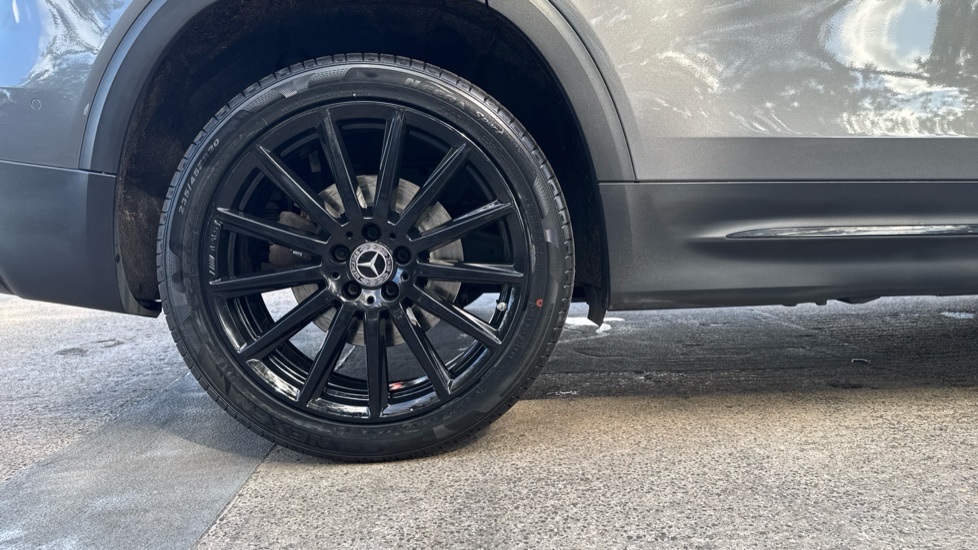 Mercedes-Benz GLB 200 AMG Line Premium + Night Ed 5dr 7G-Tronic Petrol Estate - Image 7