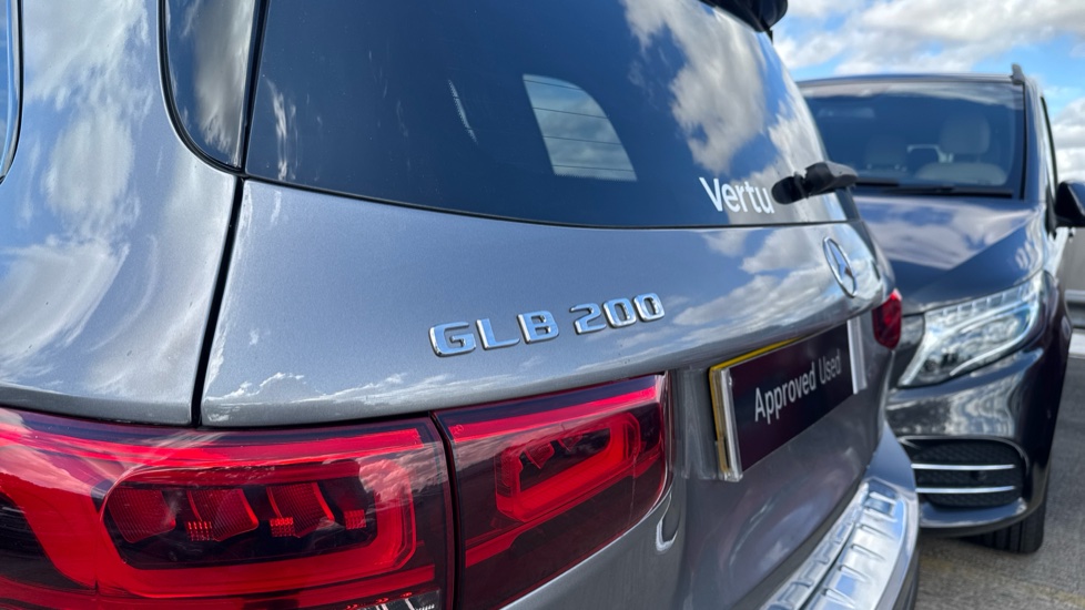 Mercedes-Benz GLB 200 AMG Line Premium + Night Ed 5dr 7G-Tronic Petrol Estate - Image 21