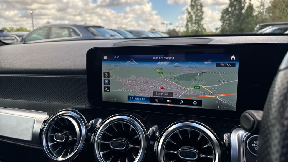 Mercedes-Benz GLB 200 AMG Line Premium + Night Ed 5dr 7G-Tronic Petrol Estate - Image 42