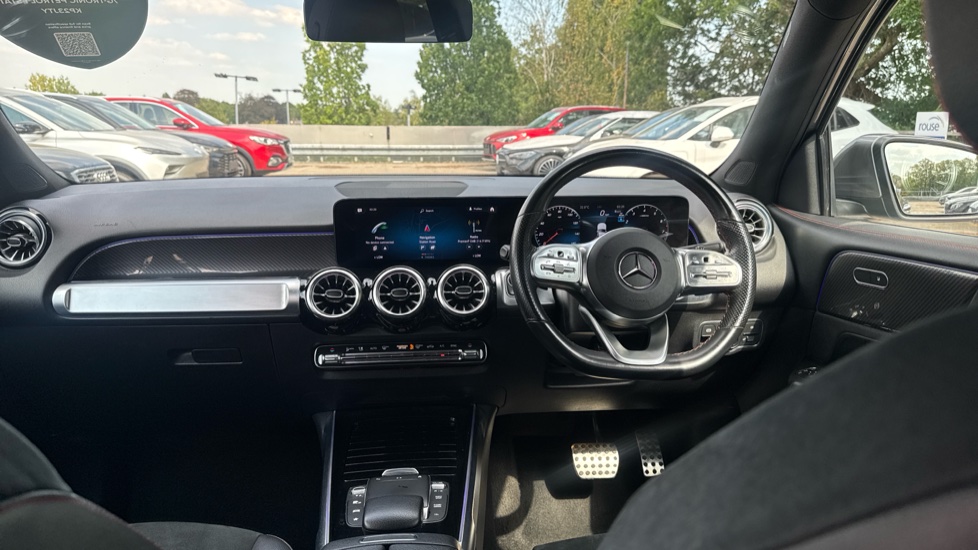 Mercedes-Benz GLB 200 AMG Line Premium 5dr 7G-Tronic Petrol Estate - Image 10