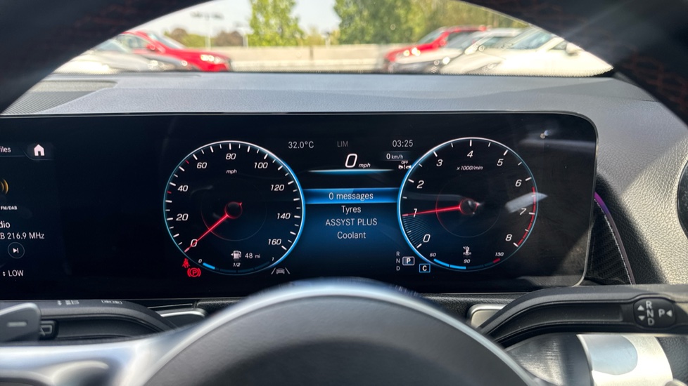Mercedes-Benz GLB 200 AMG Line Premium 5dr 7G-Tronic Petrol Estate - Image 34