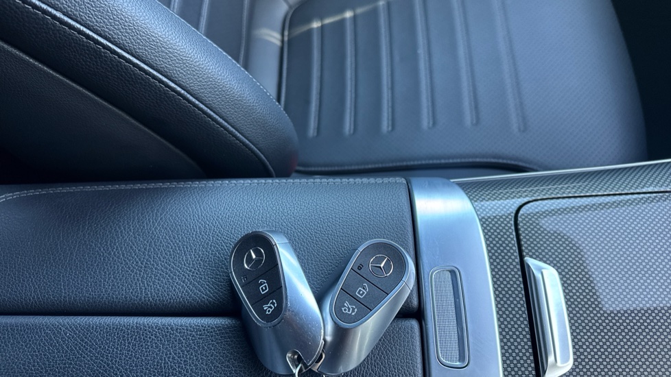 Mercedes-Benz GLC 300 4Matic AMG Line 5dr 9G-Tronic Petrol Estate - Image 20