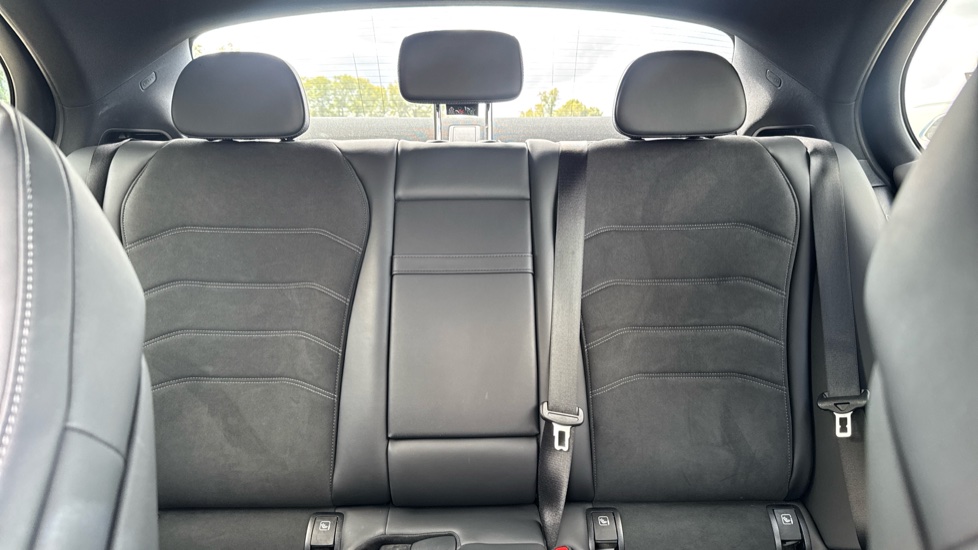 Mercedes-Benz E-Class E300e Urban Edition 4dr 9G-Tronic Saloon - Image 15