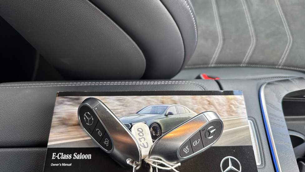 Mercedes-Benz E-Class E300e Urban Edition 4dr 9G-Tronic Saloon - Image 19