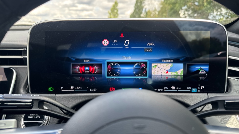 Mercedes-Benz E-Class E300e Urban Edition 4dr 9G-Tronic Saloon - Image 33