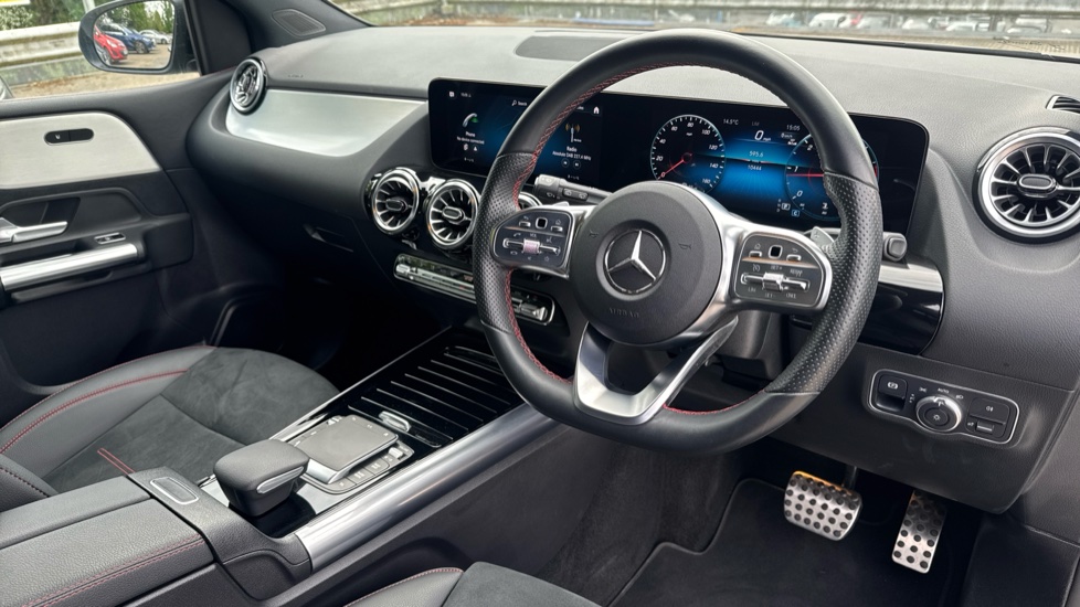 Mercedes-Benz B-Class B200d AMG Line Premium 5dr Auto Diesel Hatchback - Image 11