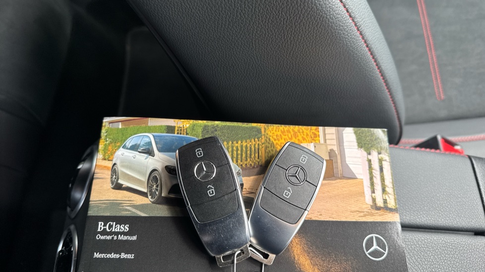 Mercedes-Benz B-Class B200d AMG Line Premium 5dr Auto Diesel Hatchback - Image 19
