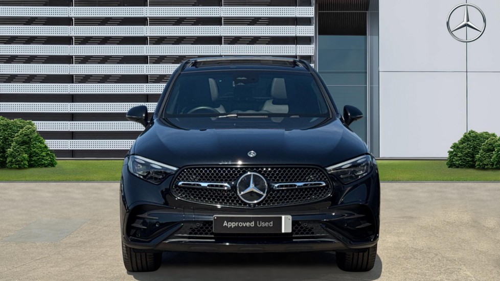 Mercedes-Benz GLC 300e 4Matic AMG Line Prem Plus 5dr 9G-Tronic Estate - Image 3