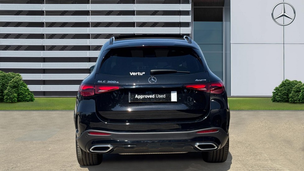 Mercedes-Benz GLC 300e 4Matic AMG Line Prem Plus 5dr 9G-Tronic Estate - Image 6