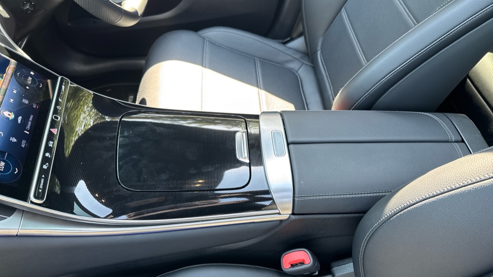 Mercedes-Benz GLC 300e 4Matic AMG Line Prem Plus 5dr 9G-Tronic Estate - Image 13