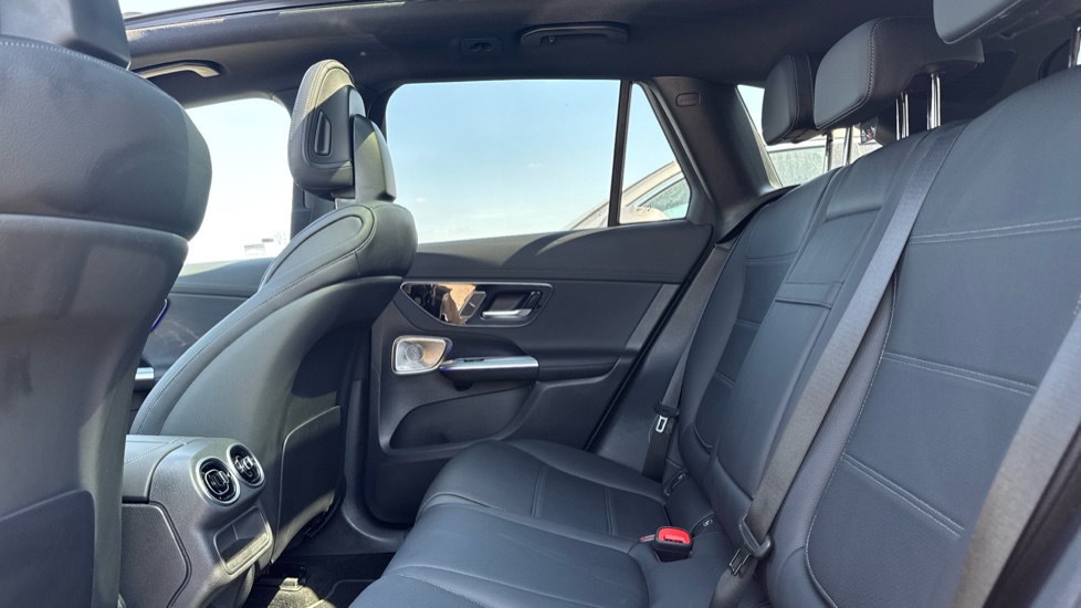 Mercedes-Benz GLC 300e 4Matic AMG Line Prem Plus 5dr 9G-Tronic Estate - Image 16