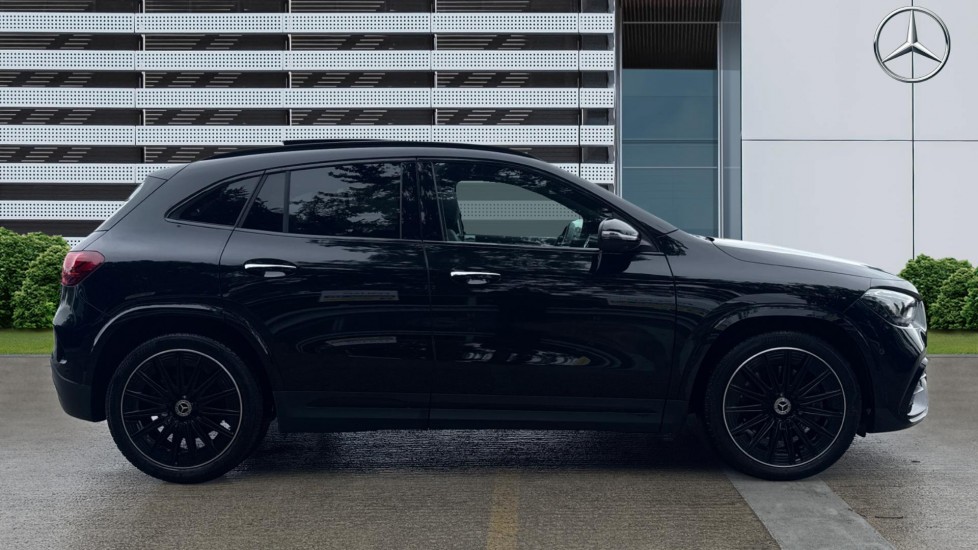 Mercedes-Benz GLA 220d 4Matic AMG Line Premium Plus 5dr Auto Diesel Hatchback - Image 5