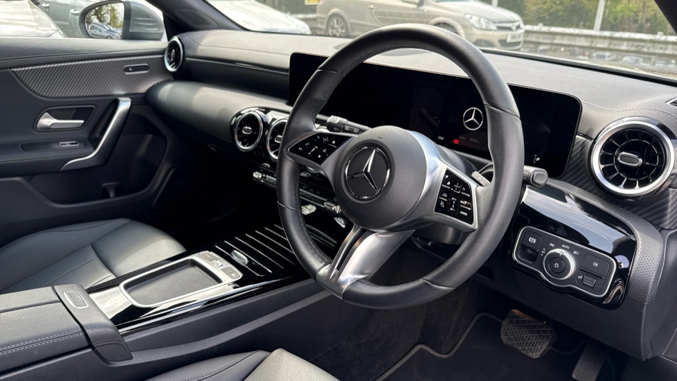 Mercedes-Benz CLA 180 Sport Executive 5dr Tip Auto Petrol Estate - Image 11