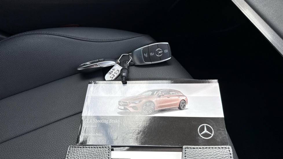 Mercedes-Benz CLA 180 Sport Executive 5dr Tip Auto Petrol Estate - Image 18