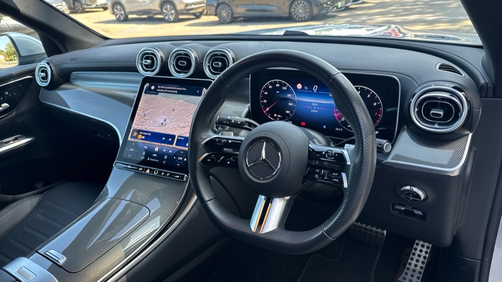 Mercedes-Benz GLC 300 4Matic AMG Line 5dr 9G-Tronic Petrol Estate - Image 11