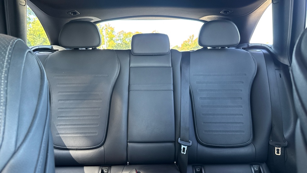 Mercedes-Benz GLC 300 4Matic AMG Line 5dr 9G-Tronic Petrol Estate - Image 15
