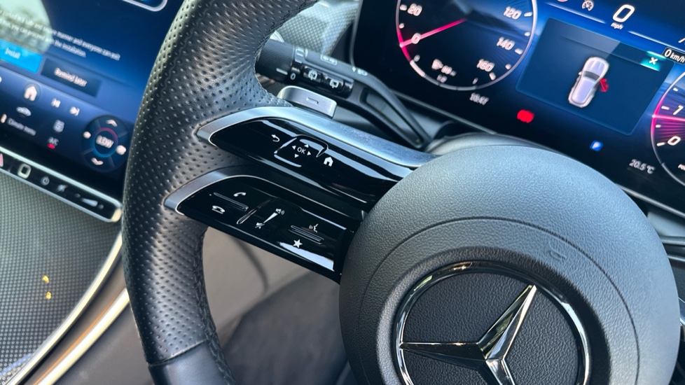 Mercedes-Benz GLC 300 4Matic AMG Line 5dr 9G-Tronic Petrol Estate - Image 28