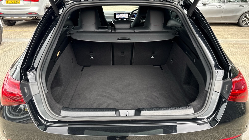 Mercedes-Benz CLA 180 AMG Line Premium 5dr Tip Auto Petrol Estate - Image 4
