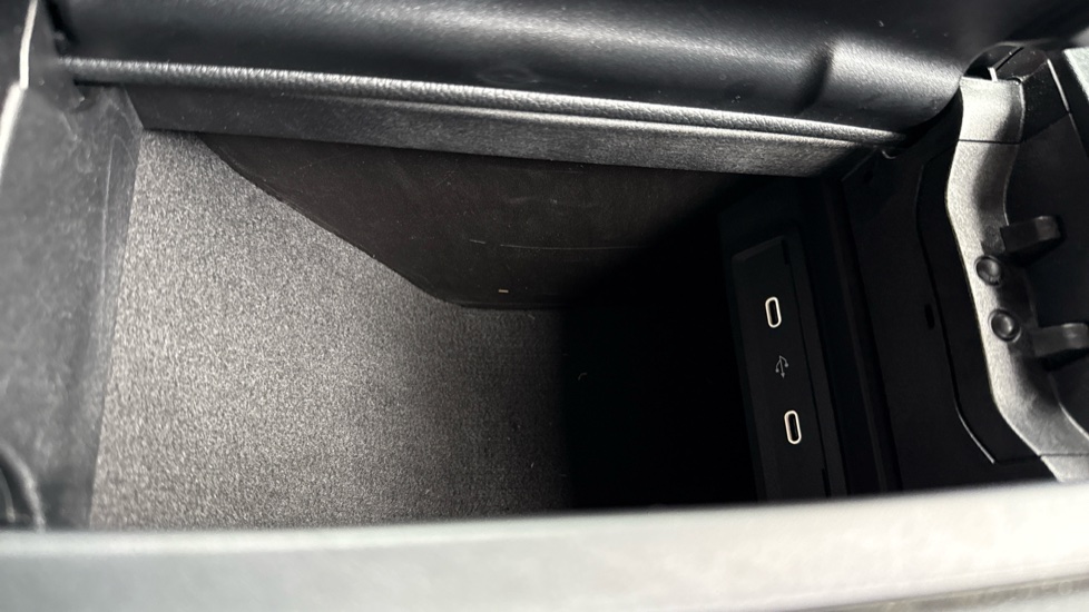 Mercedes-Benz CLA 180 AMG Line Premium 5dr Tip Auto Petrol Estate - Image 45