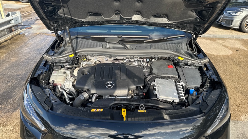 Mercedes-Benz GLA 220d 4Matic AMG Line Premium Plus 5dr Auto Diesel Hatchback - Image 8