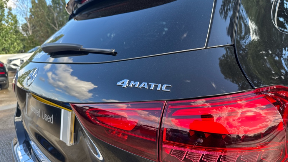Mercedes-Benz GLA 220d 4Matic AMG Line Premium Plus 5dr Auto Diesel Hatchback - Image 22