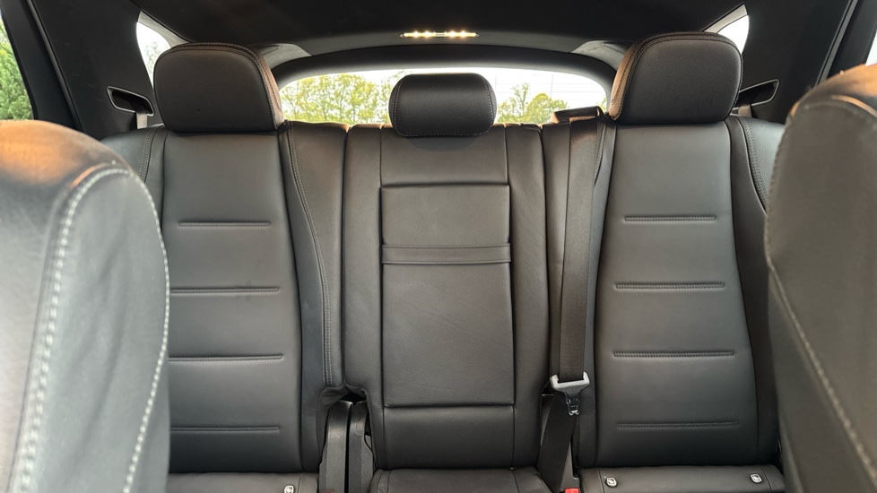 Mercedes-Benz GLE 400d 4Matic AMG Line Prem 5dr 9G-Tronic [7 St] Diesel Estate - Image 15
