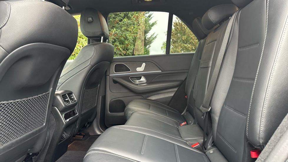 Mercedes-Benz GLE 400d 4Matic AMG Line Prem 5dr 9G-Tronic [7 St] Diesel Estate - Image 16