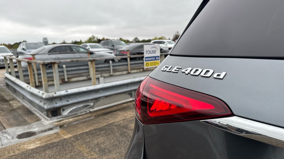 Mercedes-Benz GLE 400d 4Matic AMG Line Prem 5dr 9G-Tronic [7 St] Diesel Estate - Image 21