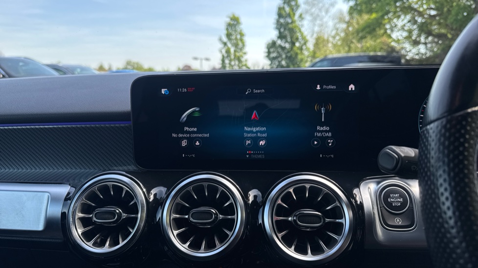 Mercedes-Benz GLB 200 AMG Line Premium 5dr 7G-Tronic Petrol Estate - Image 12