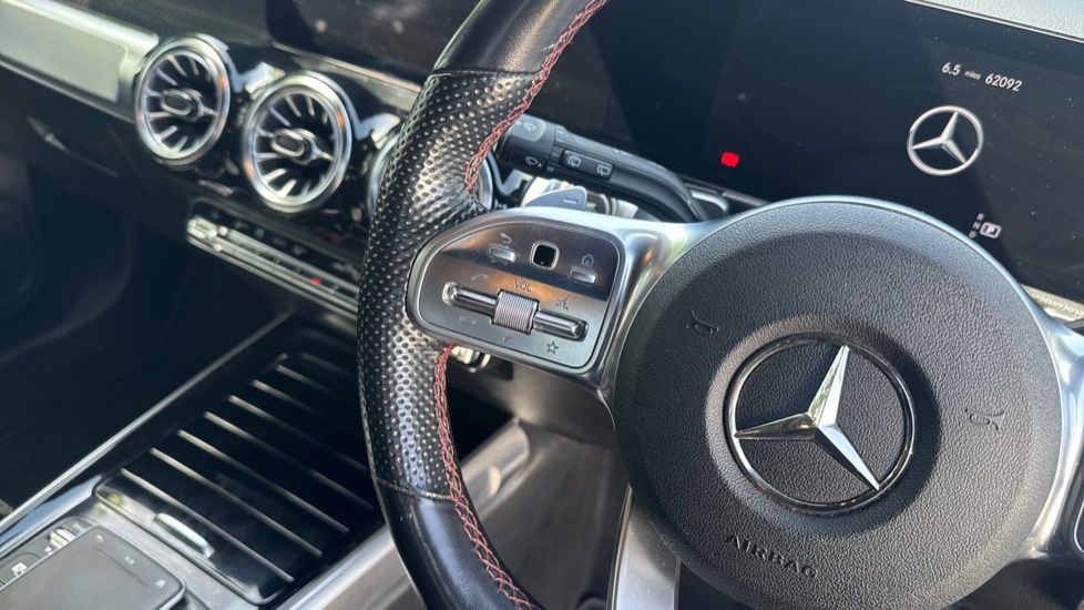 Mercedes-Benz GLB 200 AMG Line Premium 5dr 7G-Tronic Petrol Estate - Image 26