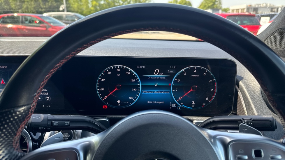 Mercedes-Benz GLB 200 AMG Line Premium 5dr 7G-Tronic Petrol Estate - Image 33