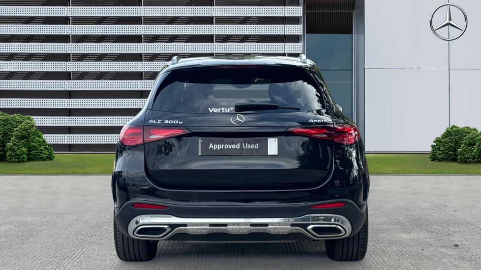 Mercedes-Benz GLC 300e 4Matic AMG Line 5dr 9G-Tronic Estate - Image 6