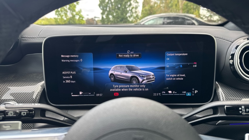 Mercedes-Benz GLC 300e 4Matic AMG Line 5dr 9G-Tronic Estate - Image 38