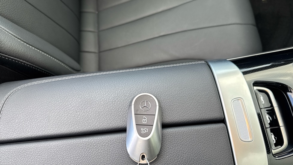 Mercedes-Benz Cle 200 AMG Line Premium 2dr 9G-Tronic Petrol Cabriolet - Image 20