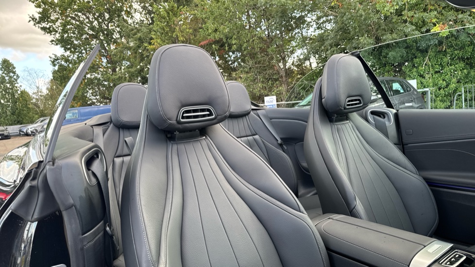 Mercedes-Benz Cle 200 AMG Line Premium 2dr 9G-Tronic Petrol Cabriolet - Image 30