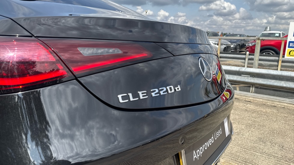 Mercedes-Benz Cle 220d AMG Line Premium Plus 2dr 9G-Tronic Diesel Coupe - Image 21