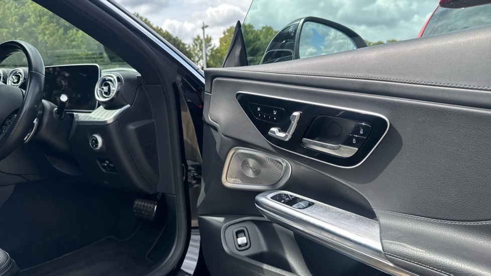 Mercedes-Benz Cle 220d AMG Line Premium Plus 2dr 9G-Tronic Diesel Coupe - Image 24