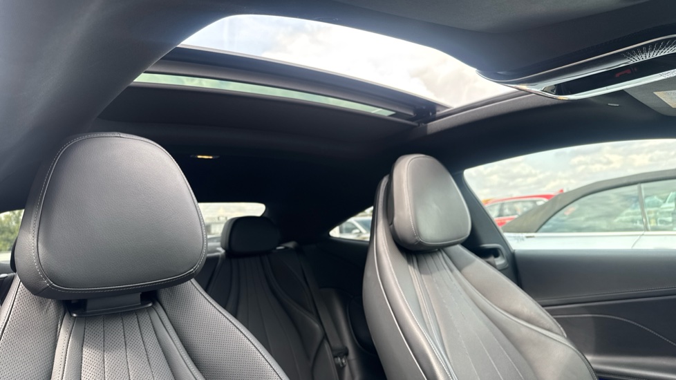 Mercedes-Benz Cle 220d AMG Line Premium Plus 2dr 9G-Tronic Diesel Coupe - Image 29