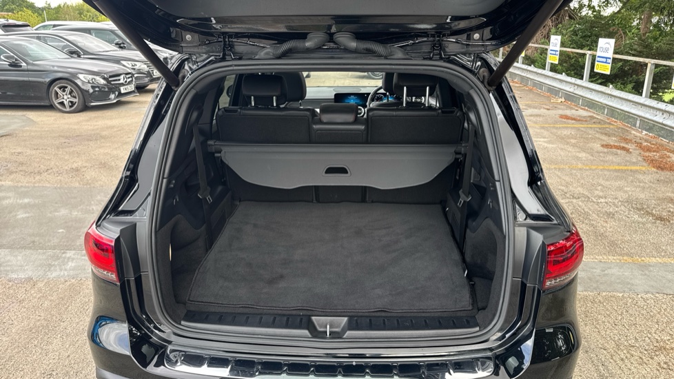 Mercedes-Benz Eqb 350 4M 215kW AMG Line Premium 66.5kWh 5dr Auto Electric Estate - Image 4