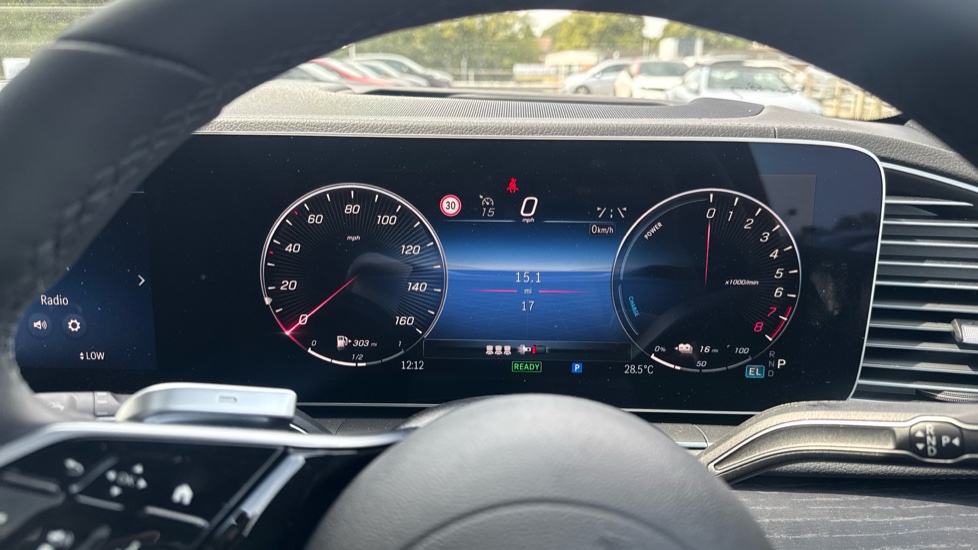Mercedes-Benz GLE 400e 4Matic AMG Line Premium + 5dr 9G-Tronic Estate - Image 33